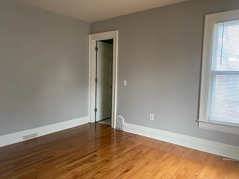 47 Vick Park #6 — Photo 11
