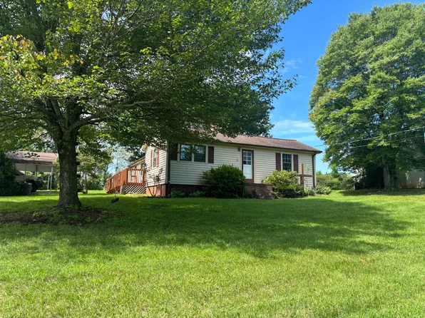 1146 Old Highway 52, King, NC 27021