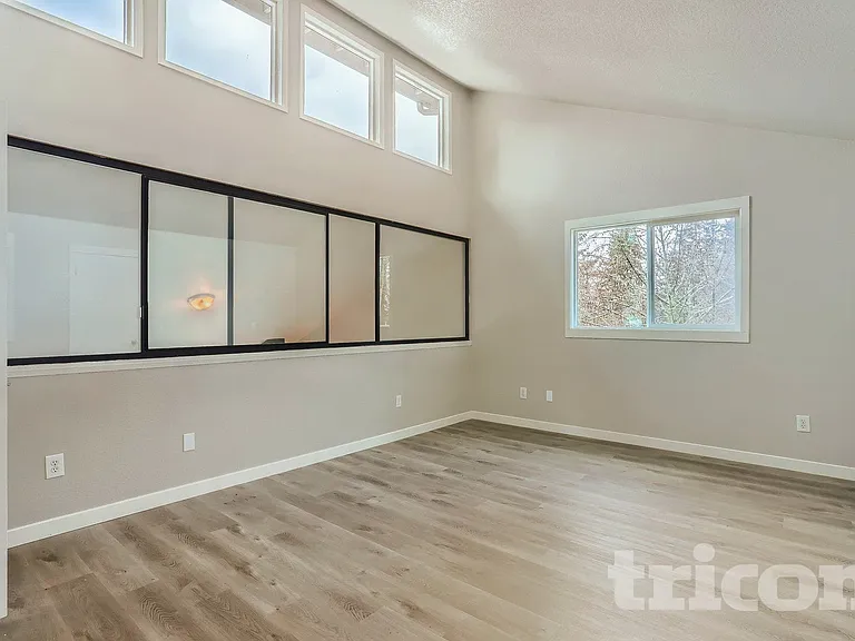 10727 Lake View Dr — Photo 8
