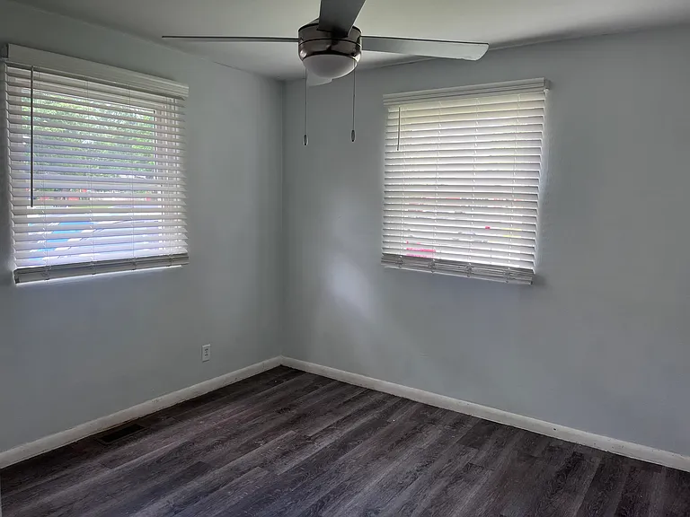 4006 N Bolton Ave — Photo 8