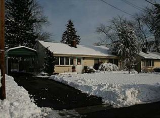 65 Columbus Ave, Edison, NJ 08817