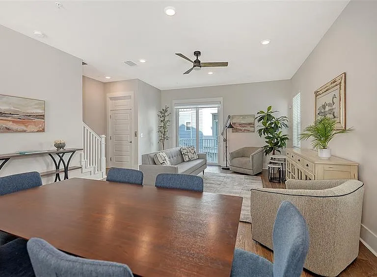 512 Laurel Park Dr — Photo 8