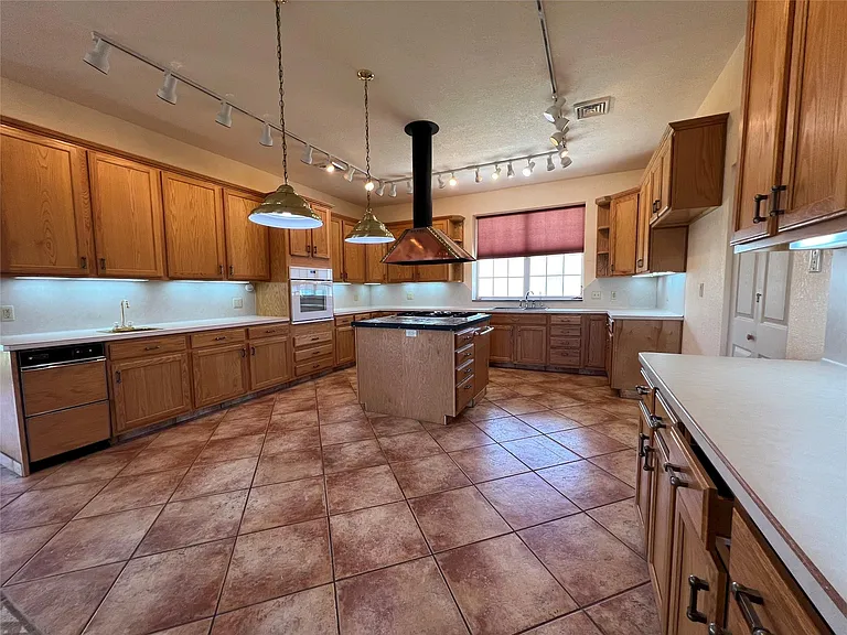333 County Road 497 — Photo 8