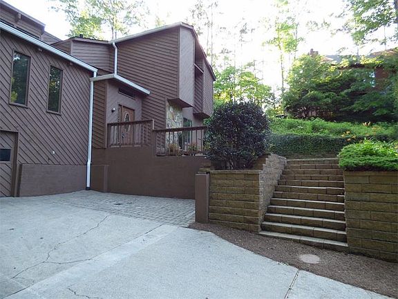 2nd image of 3721 Northpoint Dr