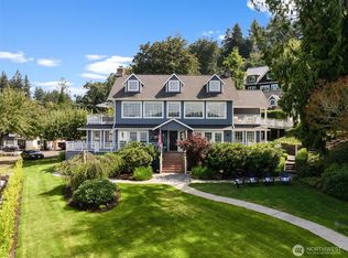 586 N Shore Blvd, Fox Island, WA 98333