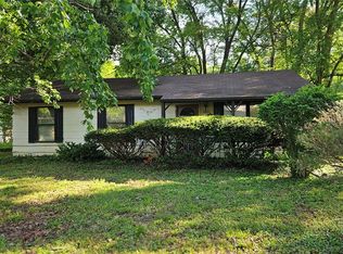 6001 Country Creek Dr, House Springs, MO 63051