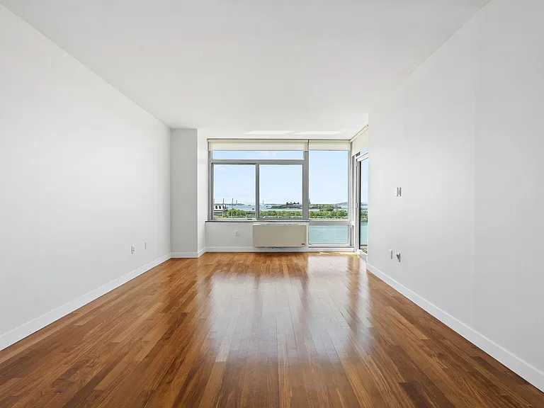 25 Hudson St #805 — Photo 8