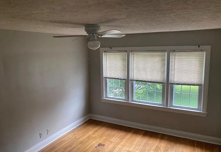 4705 Bellevue Ave — Photo 4