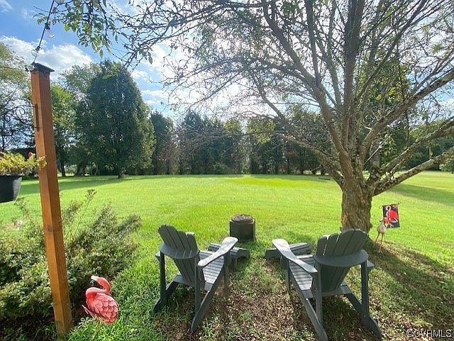 2nd image of 6405 Cookes Farm Dr