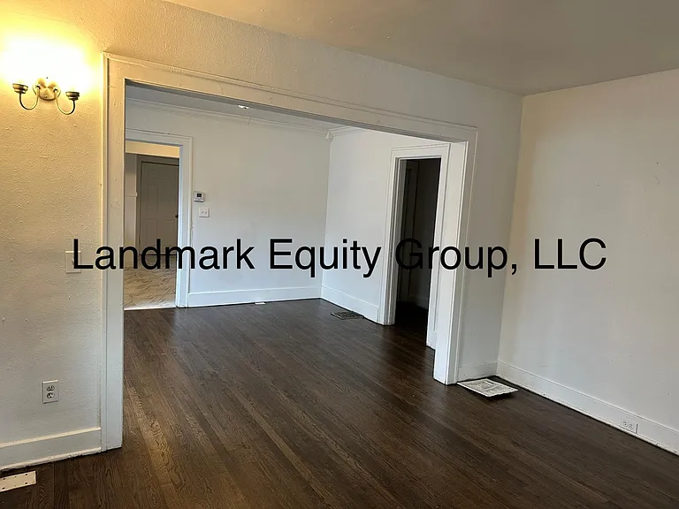 606 E Aberdeen St — Photo 9