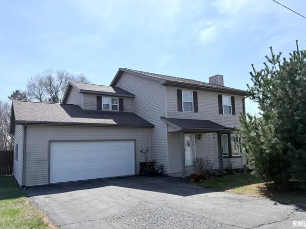 725 E Ann St, Knoxville, IL 61448