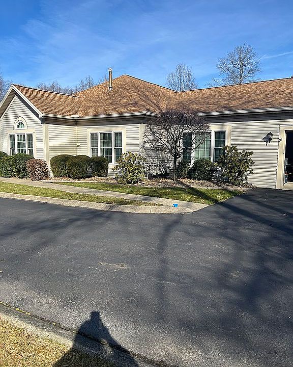 7 Hunters Woods Blvd D, Canfield, OH 44406 Zillow