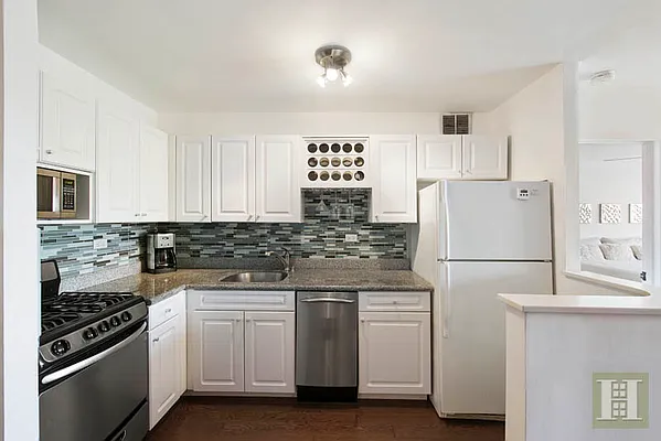 Sold by Halstead Real Estate | media 10