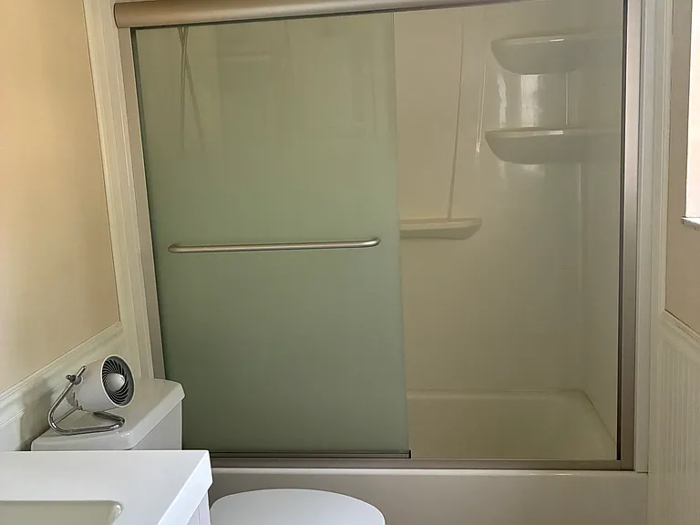 1999 NE Collins Cir #100 — Photo 25