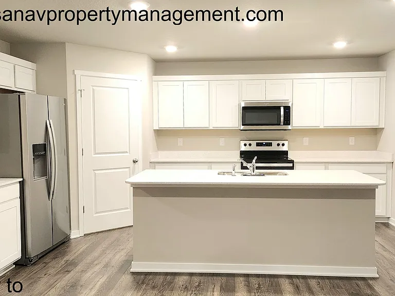 2459 SE Fox Valley Dr — Photo 7