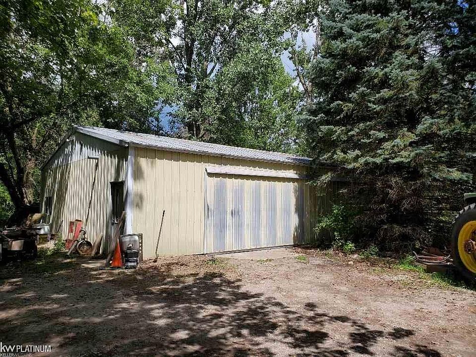 19011 Pratt Rd, Armada, MI 48005 Zillow