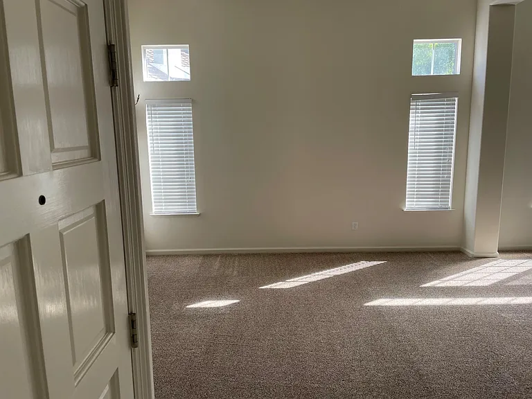 5244 Tapestry Ct — Photo 6