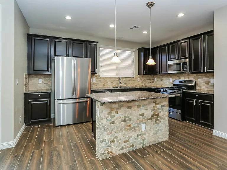 7215 Mulberry Forest St — Photo 8