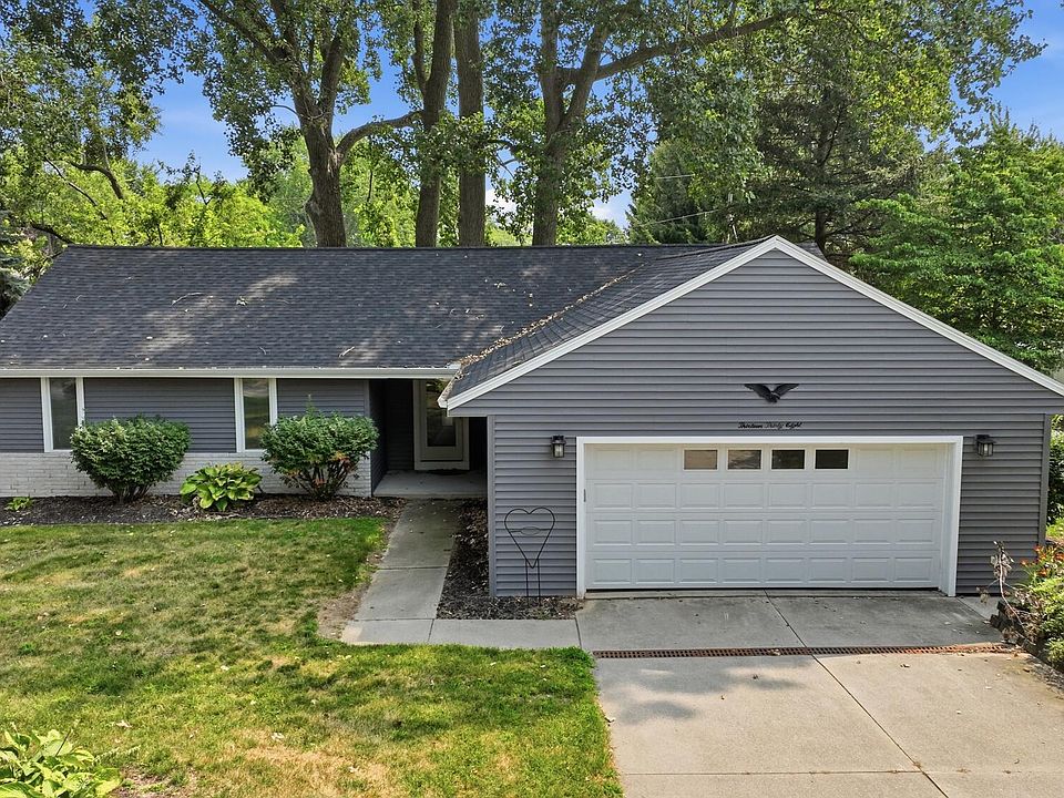 1st image of 1338 N Park Ln