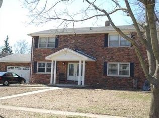 1034 Parkview Dr, Rochelle, IL 61068