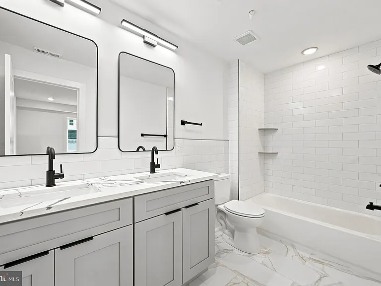 1514 S 22nd St #1 — Photo 24