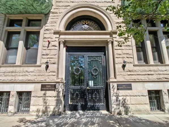 10 Charlesgate E APT 302, Boston, MA 02215