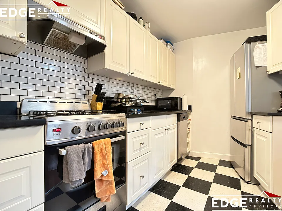 130 Brainerd Rd #1
