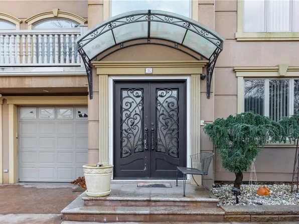 16 Diana Trail image 3 of 50