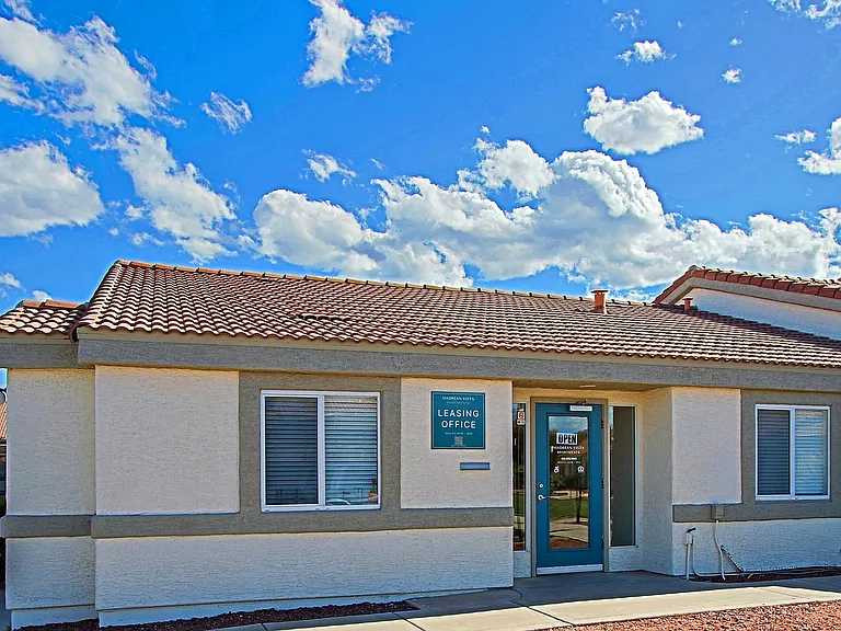 Madrean Vista Apartments, Thatcher, Arizona