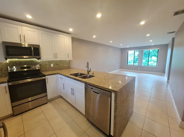 11441 NW 39th Ct, Coral Springs, FL