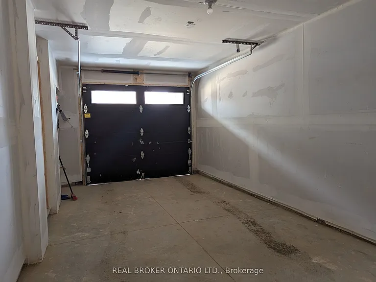 461 Blackburn Dr #70 — Photo 18