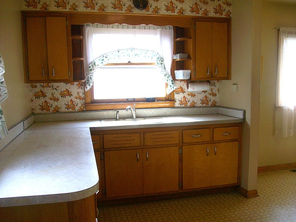 Kitchen sunny southern exp