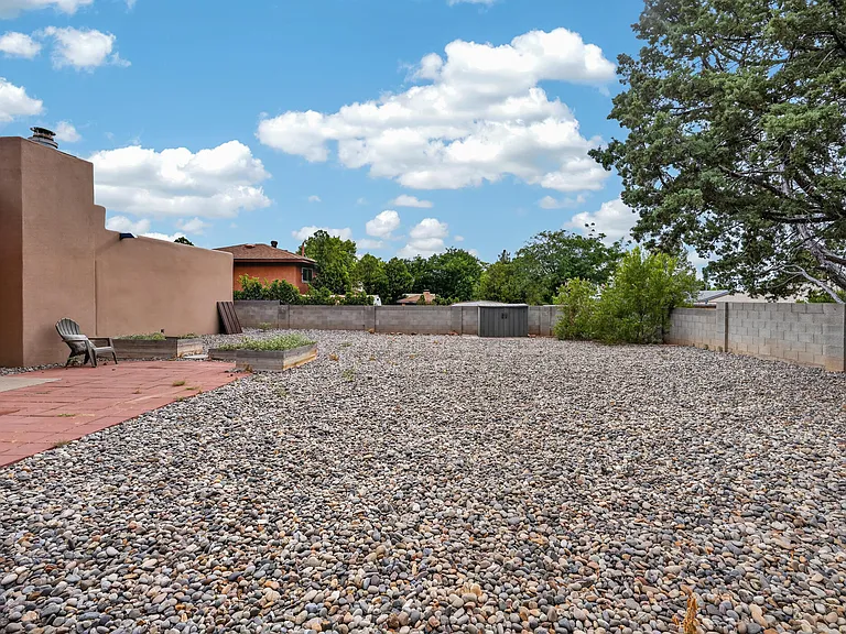 10501 Delicado Pl NE — Photo 26