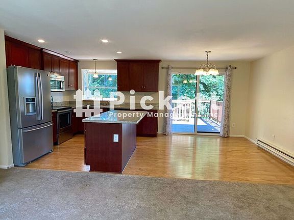 3rd image of 7038 Corfu Blvd NE