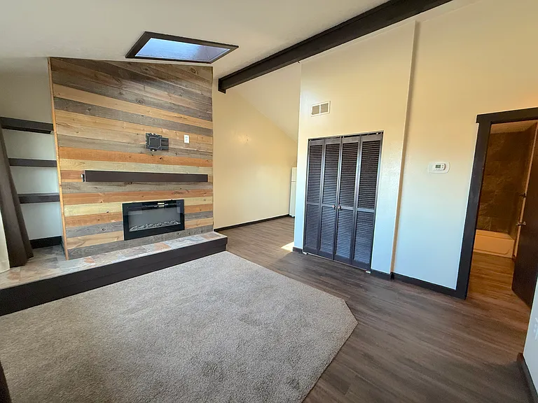 Portage Village Apartments — Photo 31