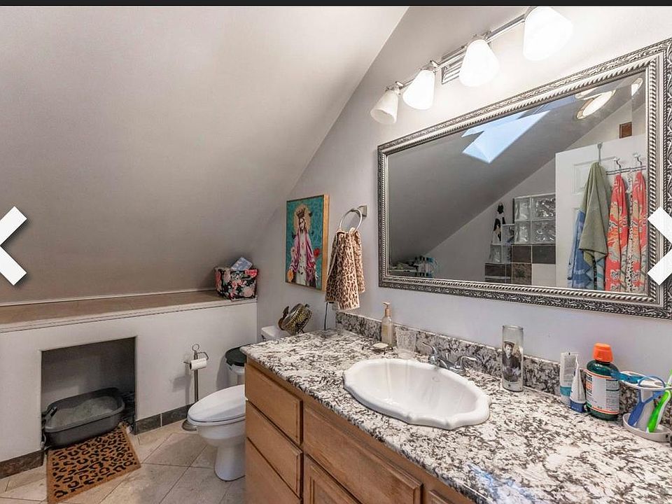 2nd image of 916 Natoma St #B
