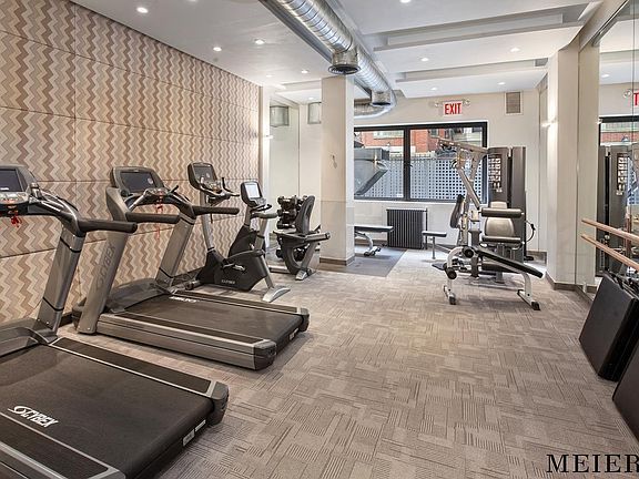 5th image of 926 Madison Ave #2G