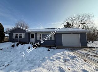 838 Whitlock Ave, Aurora, IL 60506