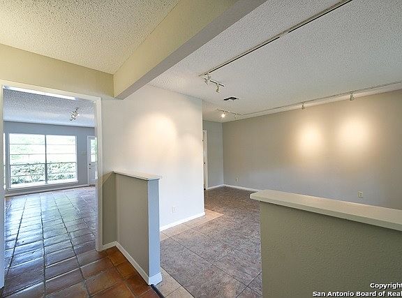 4th image of 10407 Steuben Dr