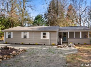 8 Spruce Street, Old Lyme, CT 06371