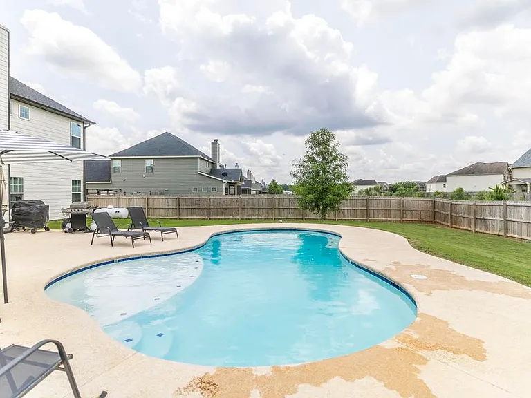 105 Pearl Moss Ln — Photo 35