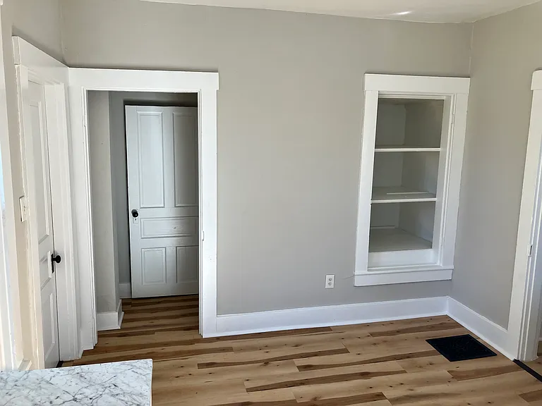 451 Columbus Ave #B — Photo 6