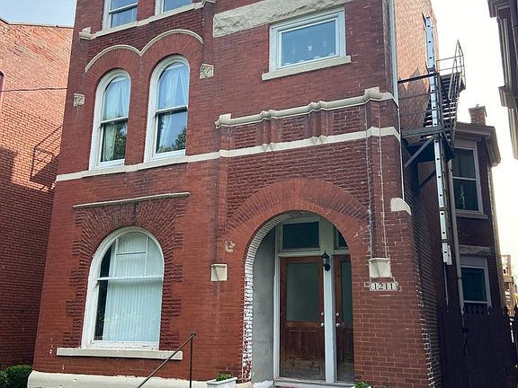 2nd image of 1211 S 2nd St APT 3