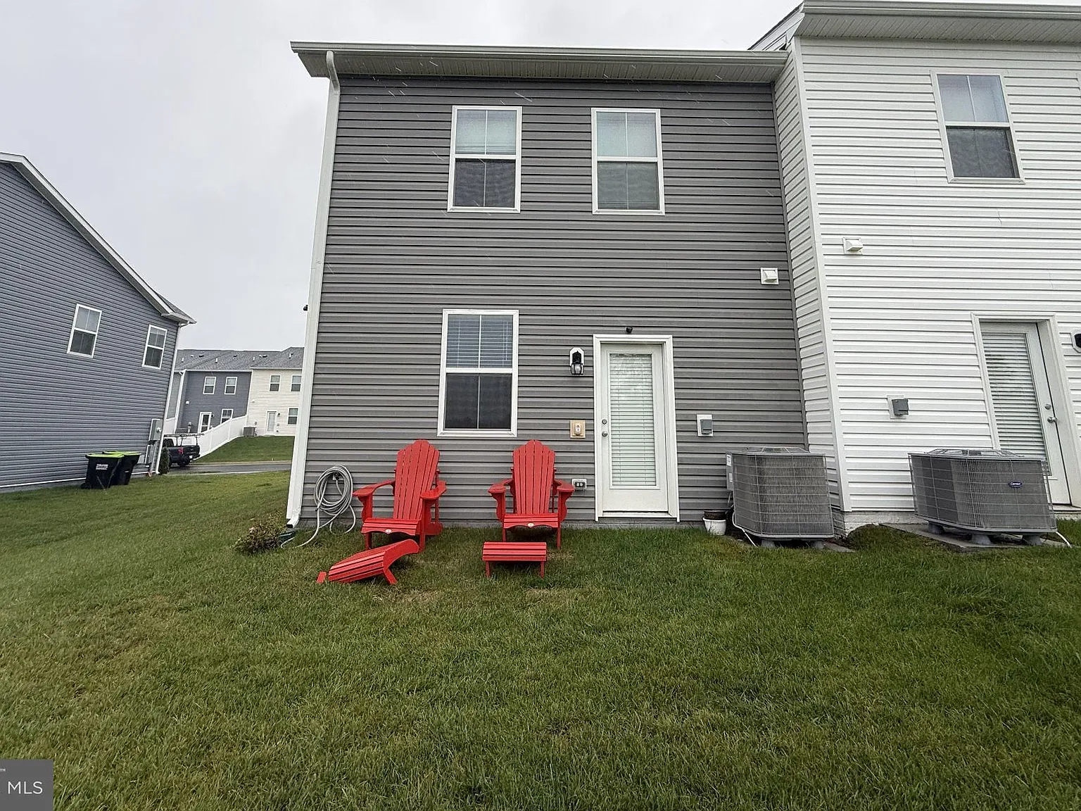 3 bed, 2.5 bath, 1500 sqft, $2,000 — Photo 3