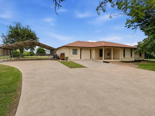 5220 fm 1518, St Hedwig, TX 78152