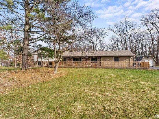 13115 101st Avenue Ct W, Taylor Ridge, IL 61284