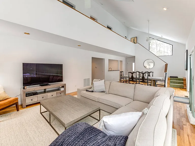 546 Wainscott Northwest Rd — Photo 7