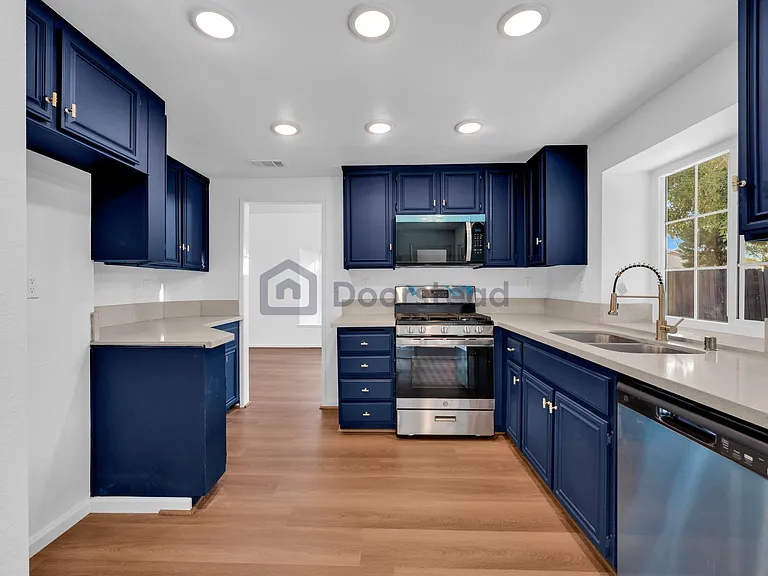 26150 Coronada Dr — Photo 12