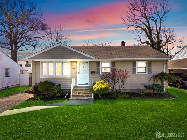 246 E Henry Pl, Iselin, NJ 08830