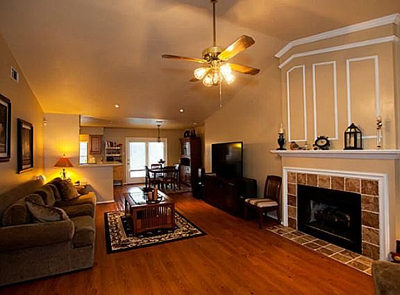 5th image of 1405 Sheffield Ct